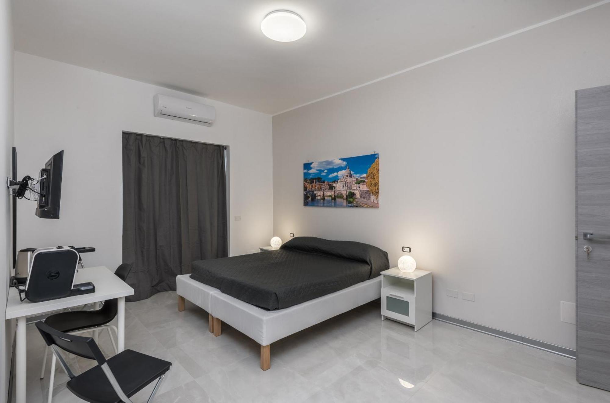 Travelershome Ciampino Airport Guesthouse 600M To Airport المظهر الخارجي الصورة