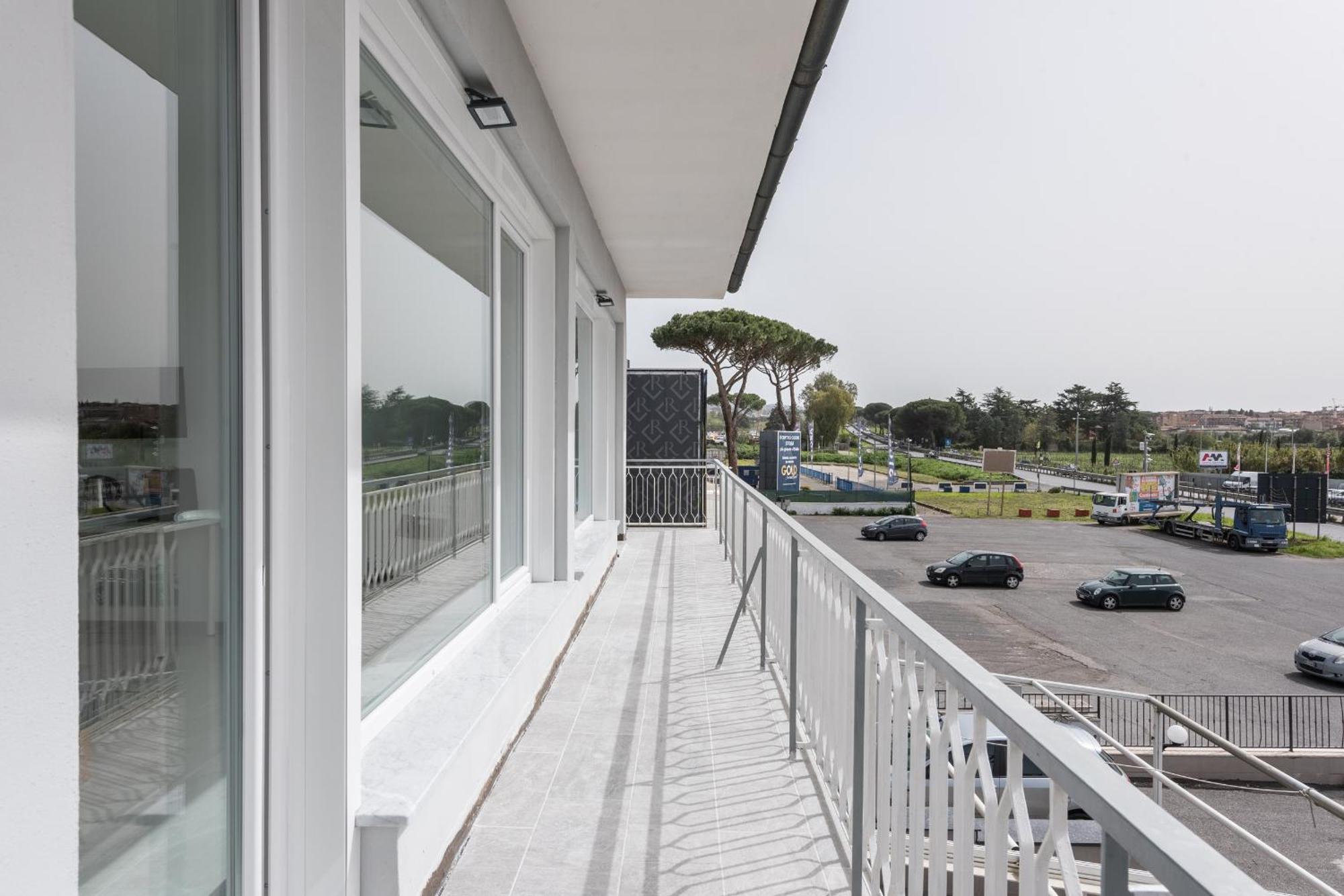 Travelershome Ciampino Airport Guesthouse 600M To Airport المظهر الخارجي الصورة